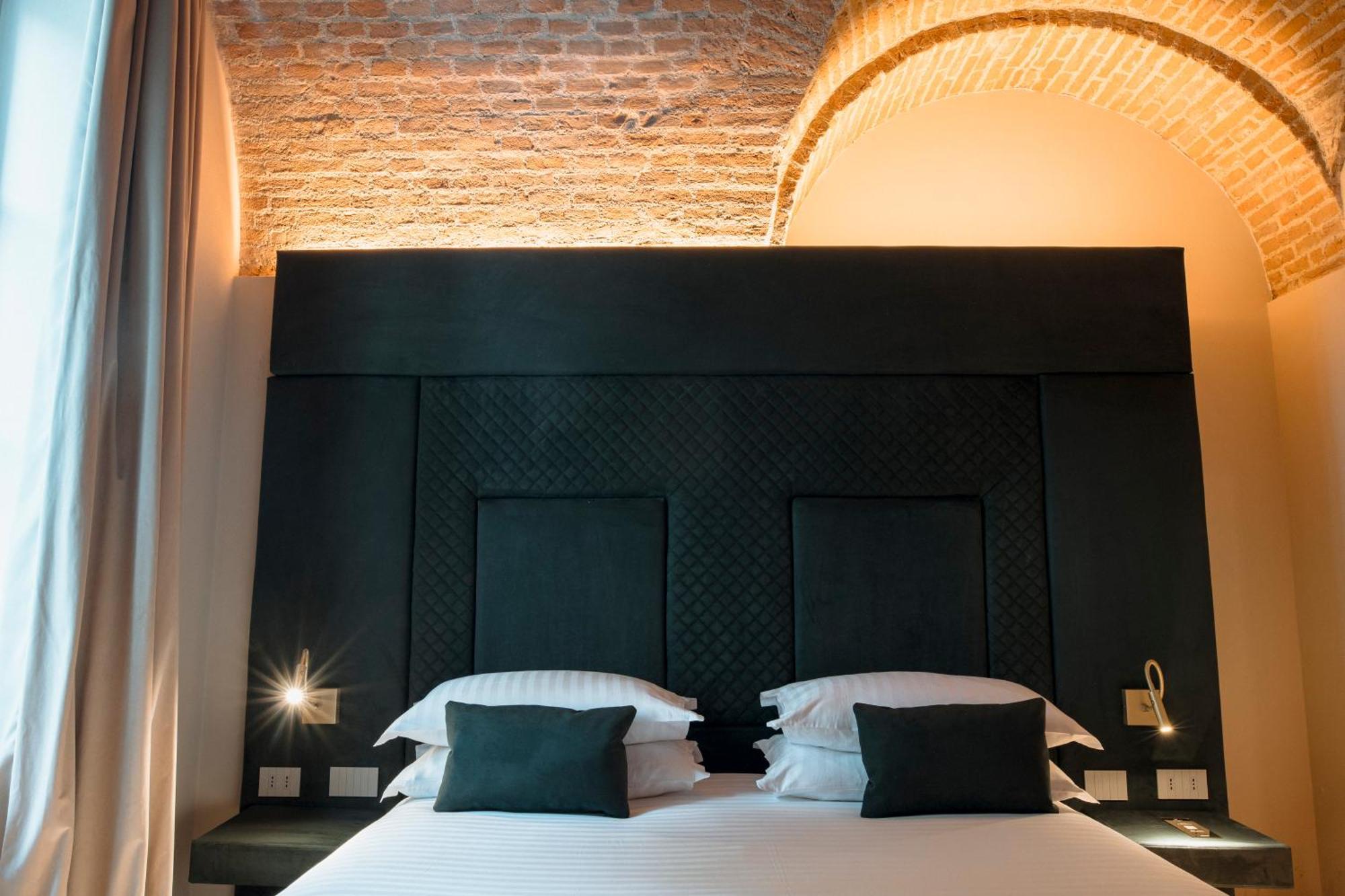 Pavillon Suite & Apartments Пескиера дел Гарда Екстериор снимка